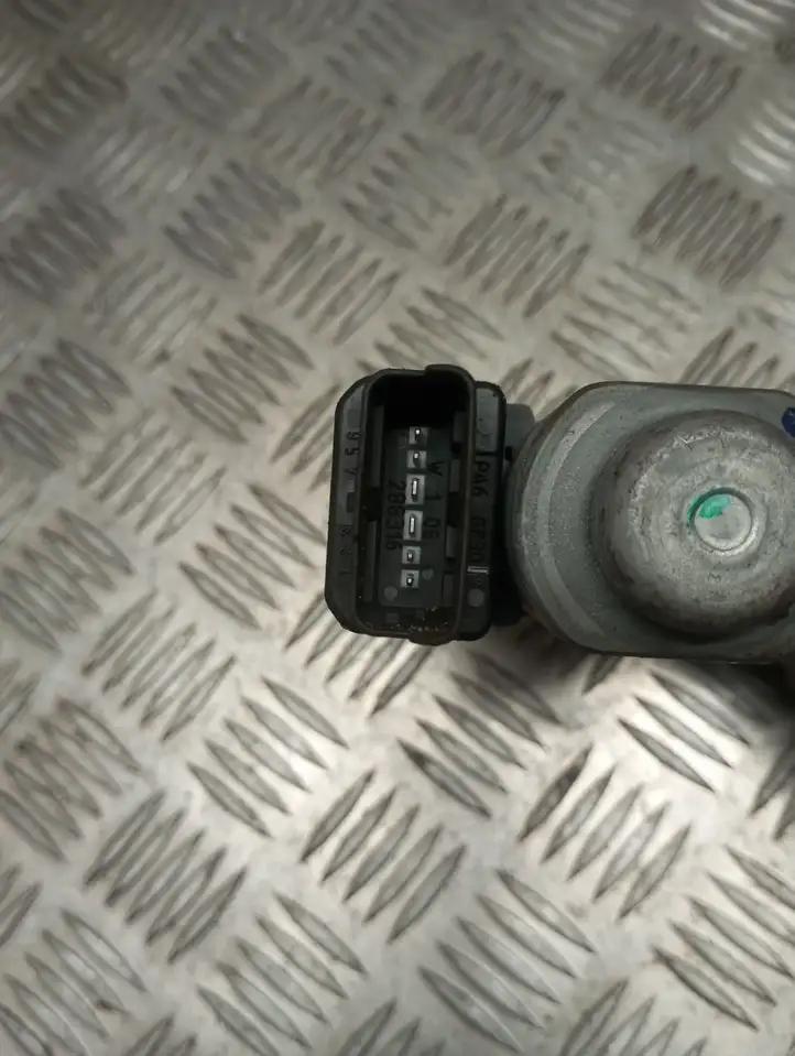 Kia Ceed (2006 - 2010) 403951A8 Стеклоподъемник задней двери — фото 4