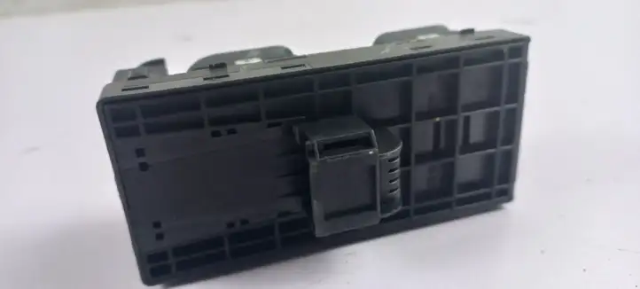 Audi Q3 8U (2011 - 2014) 8X0959851 Кнопка стеклоподъемников — фото 3