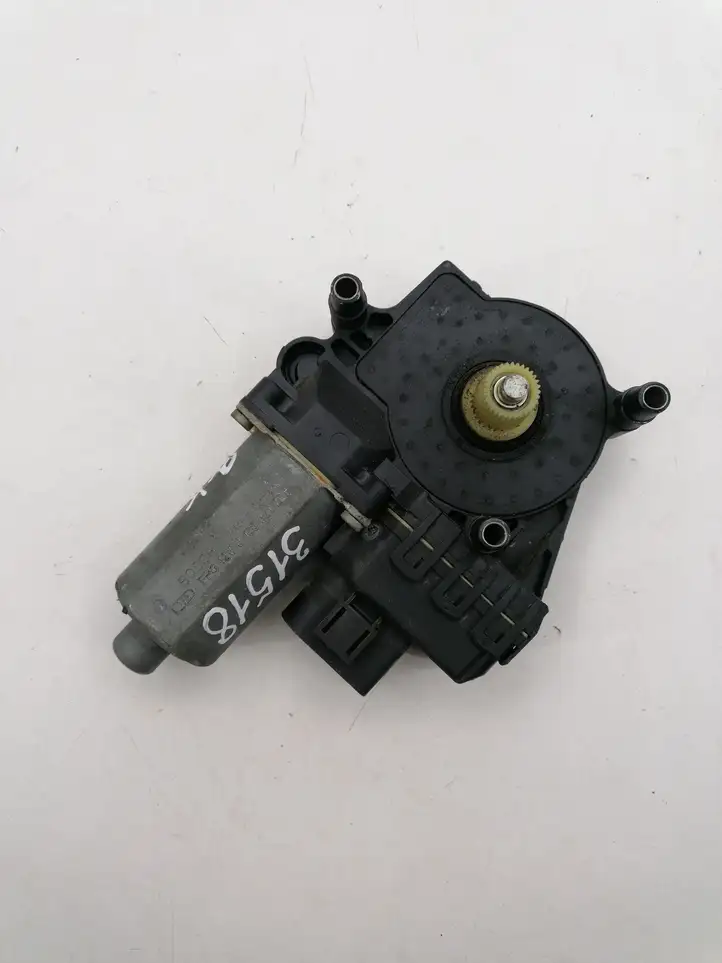 Audi A6 S6 C5 4B (2001 - 2004) 0130821784 Стеклоподъемник задней двери — фото 4