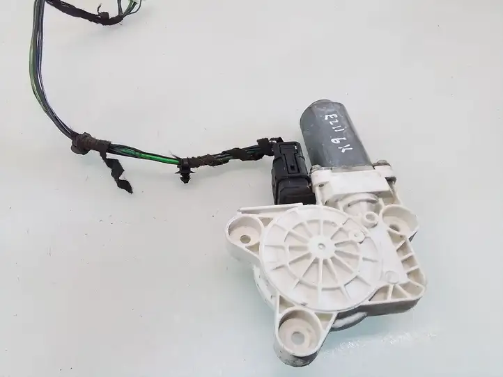 Mercedes-Benz E W211 (2002 - 2009)   Механизм подъема окон задней двери