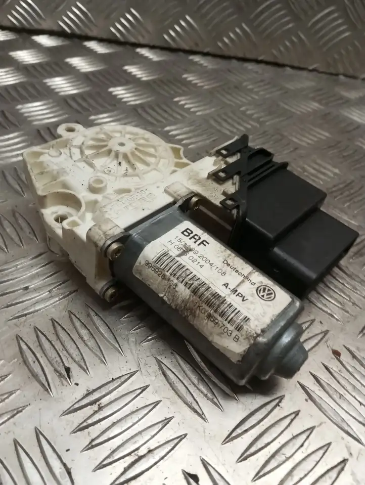 Volkswagen Touran I (2003 - 2010)  0536006002 электродвигатель переднего стеклоподъемника