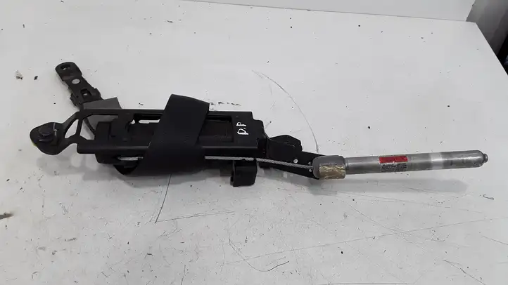 Volvo V70 (2004 - 2007)   Передний ремень безопасности