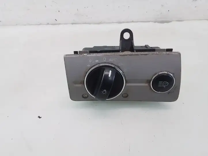 Mercedes-Benz E W211 (2002 - 2009) 2115450104 Включатель фонарей — фото 1