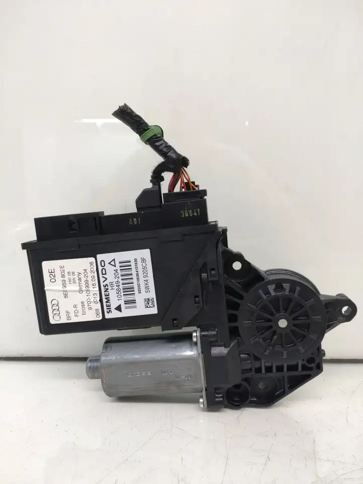 Audi A4 S4 B7 8E 8H (2004 - 2009) 8E0959802E Стеклоподъемник задней двери — фото 1