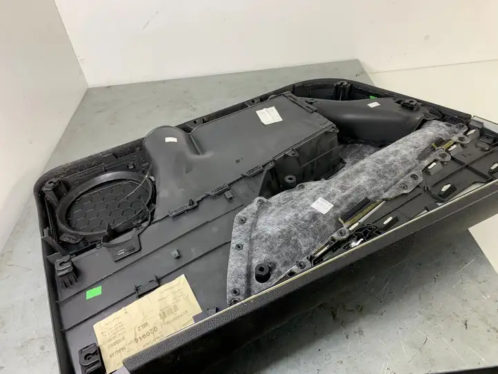 Volkswagen PASSAT B6 (2005 - 2010) 3C1867012DQ Обшивка передней двери — фото 4