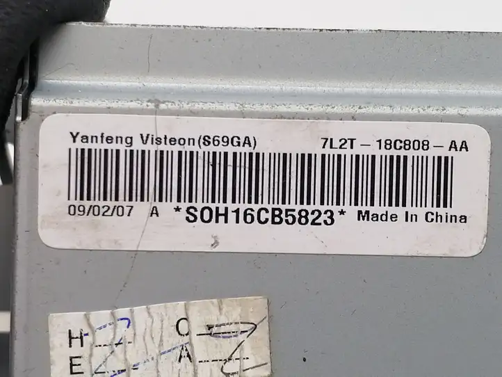 Ford Edge I (2007 - 2014) 7L2T18C808AA Усилитель звука — фото 4
