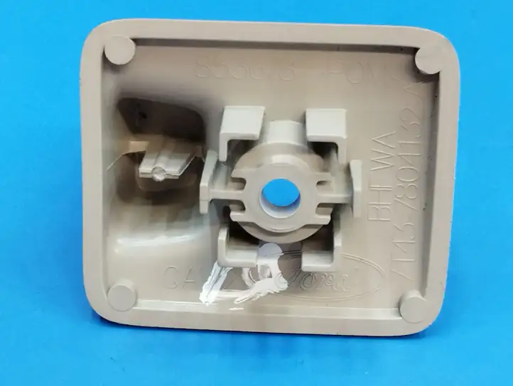 Ford Edge I (2007 - 2014)  7T437804132 Держатель щитка от солнца