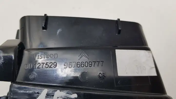 Citroen C4 (2011 - 2016) 9676606777 Боковой воздушный дефлектор — фото 3