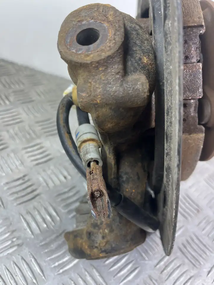 Dodge Durango (2013 - )  04877112AC Ступица