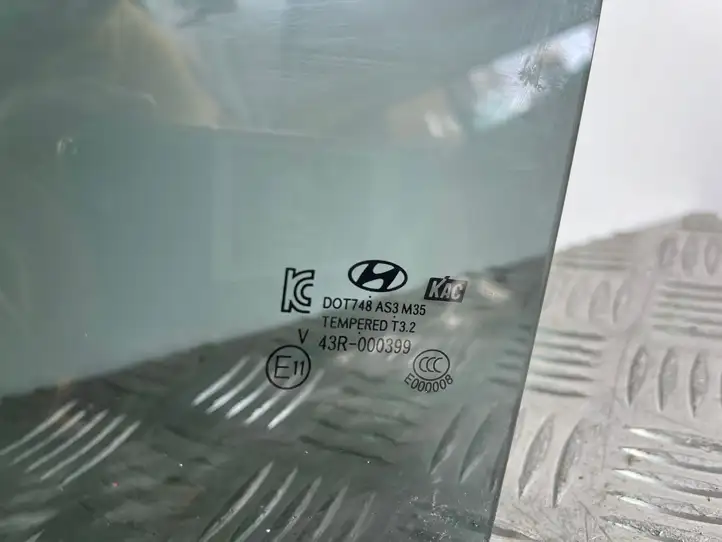 Hyundai Grand Santa Fe NC (2015 - 2018) Стекло задней двери — фото 2