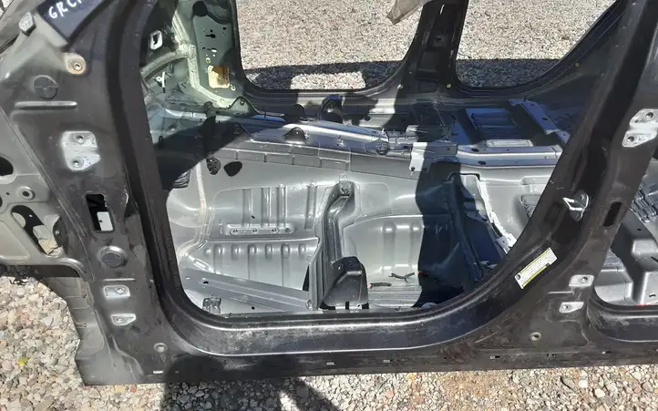 Jeep Grand Cherokee (2010 - 2021) Кузов — фото 8