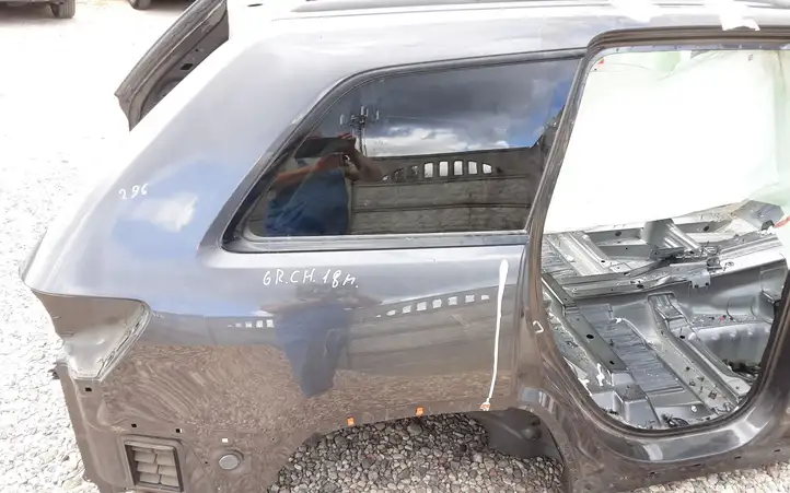 Jeep Grand Cherokee (2010 - 2021) Кузов — фото 4