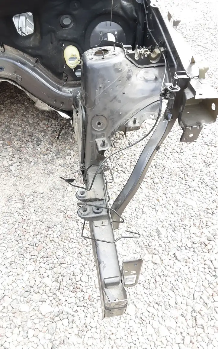 Jeep Grand Cherokee (2010 - 2021) Кузов — фото 8