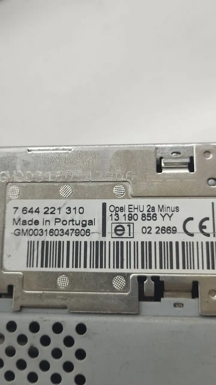 Opel Vectra C (2005 - 2009) 13190856 Магнитола / мультимедийная система — фото 1