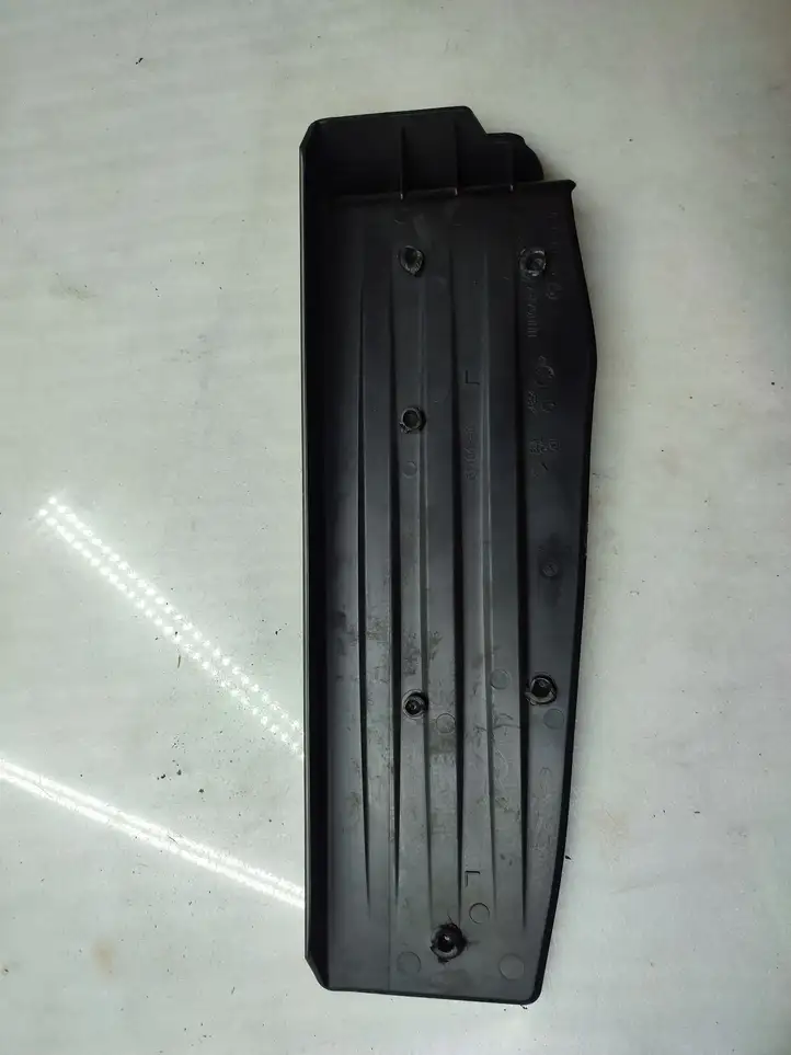 BMW 3 F30 F35 F31 (2012 - 2018)  7221959 Опора ноги