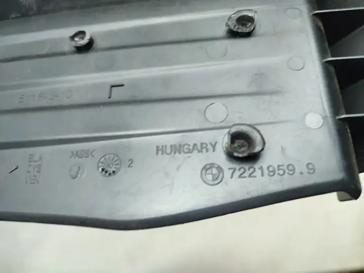 BMW 3 F30 F35 F31 (2012 - 2018)  7221959 Опора ноги