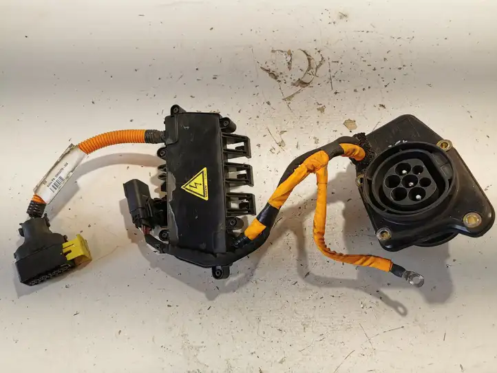 Volvo V60 (2013 - 2018) 30659378 Зарядный разъем электромобиля — фото 1