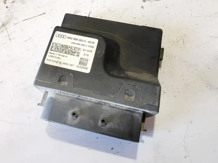 Audi Q7 4M (2015 - )  4M0906093H Блок управления топливного насоса