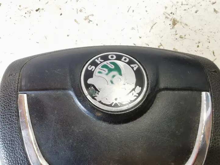 Skoda Yeti (5L) (2009 - 2012) 1Z0880201AH Подушка безопасности руля — фото 4