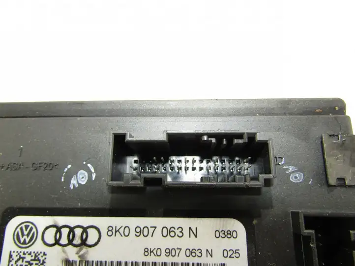 Audi Q5 SQ5 (2008 - 2012) Модуль комфорта — фото 4