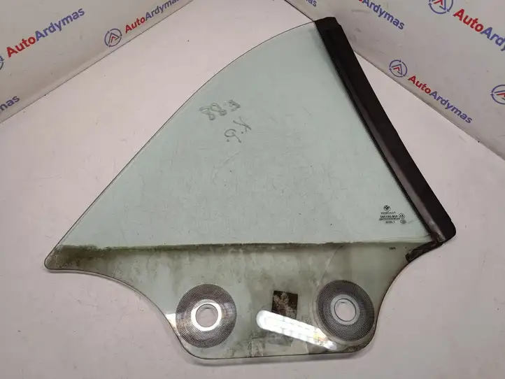 BMW 1 E82 E88 (2007 - 2014) 51377165591 Заднее боковое стекло — фото 2
