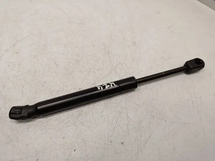 BMW 5 E60 E61 (2004 - 2010)  51477148826 Другая деталь салона