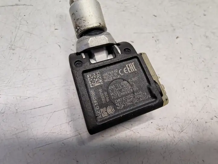 BMW X3 G01 (2018 - )  6887140 Датчик давления покрышек