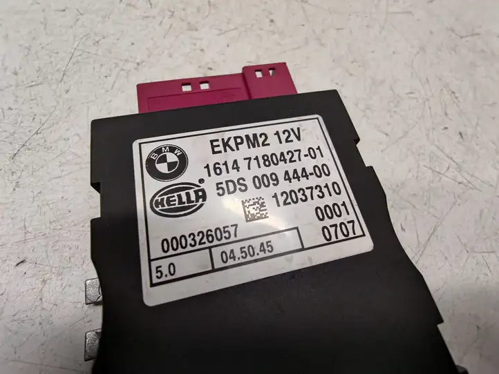 BMW 5 E60 E61 (2004 - 2010)  16147180427 Блок управления топливного насоса