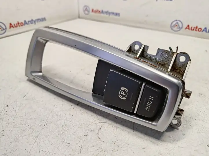 BMW 5 F10 F11 (2009 - 2016)  9217594 Включатель ручного тормоза