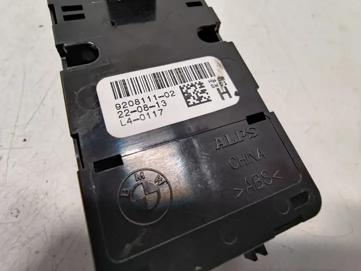 BMW 3 F30 F35 F31 (2012 - 2018) 9208111 Блок кнопок стеклоподъемников — фото 2