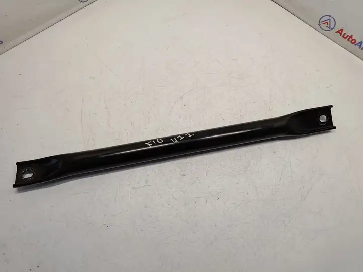 BMW 5 F10 F11 (2009 - 2016)  7180318 Другая часть кузова