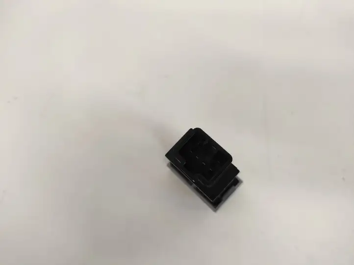 Kia Sorento (2002 - 2006)   Включатель обогрева