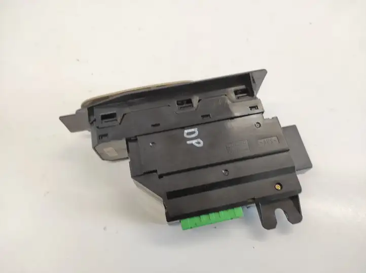 Volvo S60 (2000 - 2004) 8682950 Кнопка стеклоподъемников — фото 2