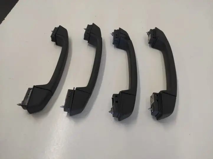 BMW X3 E83 (2003 - 2010) 201222012 Потолочная ручка передняя — фото 4