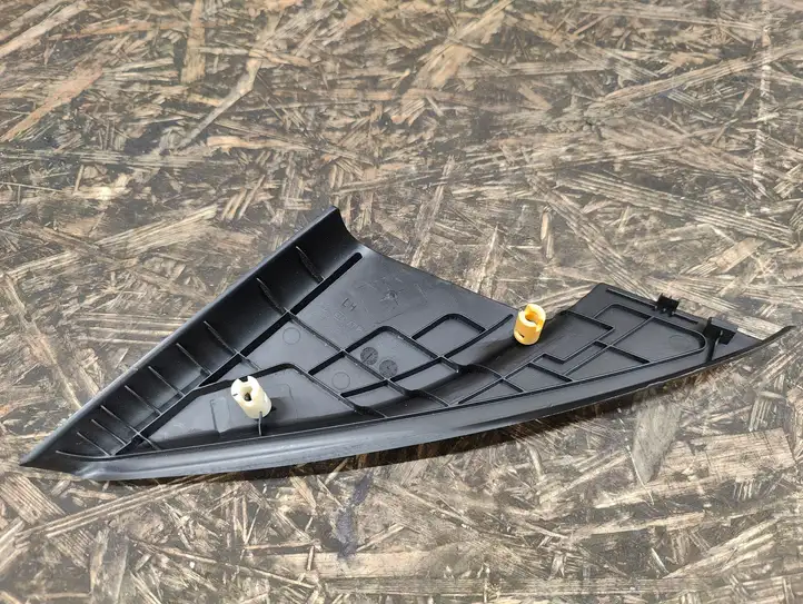 Kia Optima (2010 - 2013)  876504C000 Пластиковая отделка зеркала