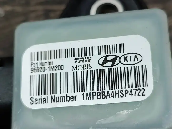 Kia Optima (2010 - 2013) 959201M200 Датчик удара SRS — фото 2