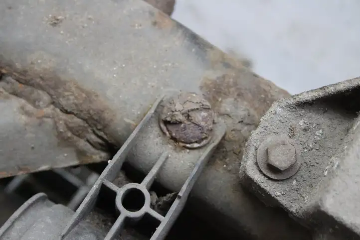 Ford Focus (2011 - 2015)  BV615K067DB Задняя траверса