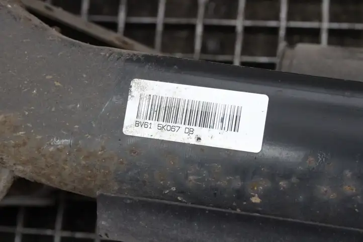 Ford Focus (2011 - 2015)  BV615K067DB Задняя траверса