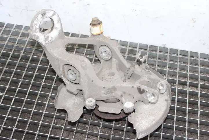 Audi A6 (2014 - 2018)   Ступица