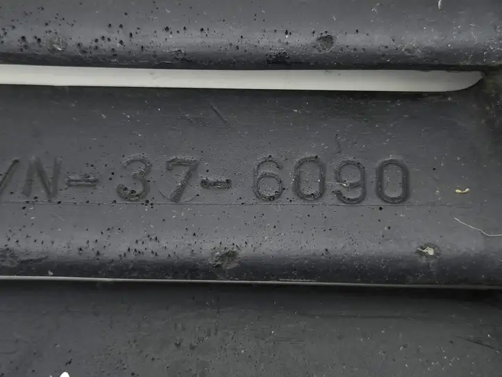 Nissan 350Z (2001 - 2009) 3226090 Облицовка заднего бокового стекла — фото 8