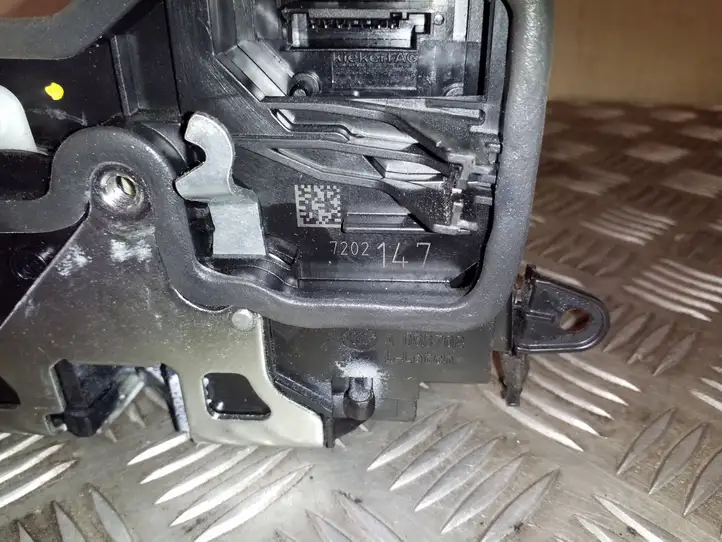 BMW X3 F25 (2010 - 2017) 7202147 Замок задней двери — фото 5