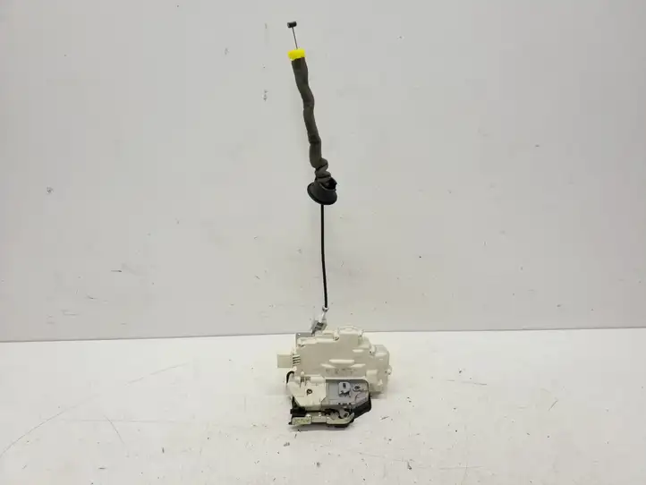 Audi A6 (2011 - 2014)  4G0839015A Замок задней двери