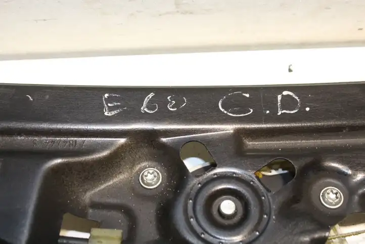 BMW 5 E60 E61 (2004 - 2010)  6922320 Передний комплект электрического механизма для подъема окна