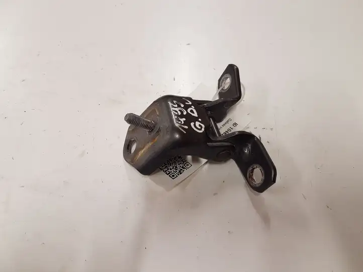 Mazda 6. (2005 - 2007)   Верхняя петля задней двери