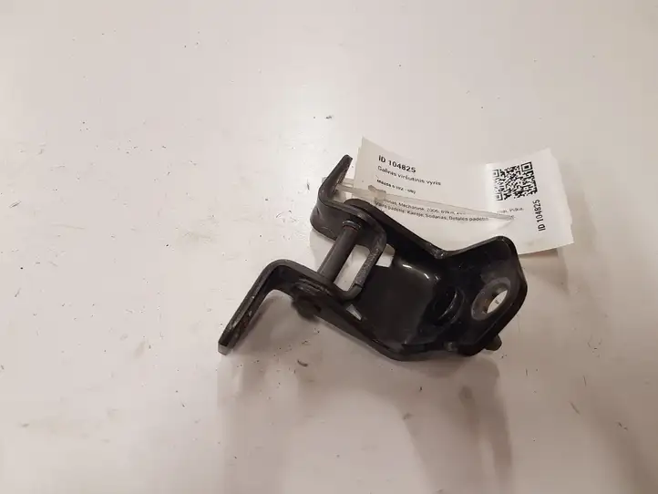 Mazda 6. (2005 - 2007)   Верхняя петля задней двери