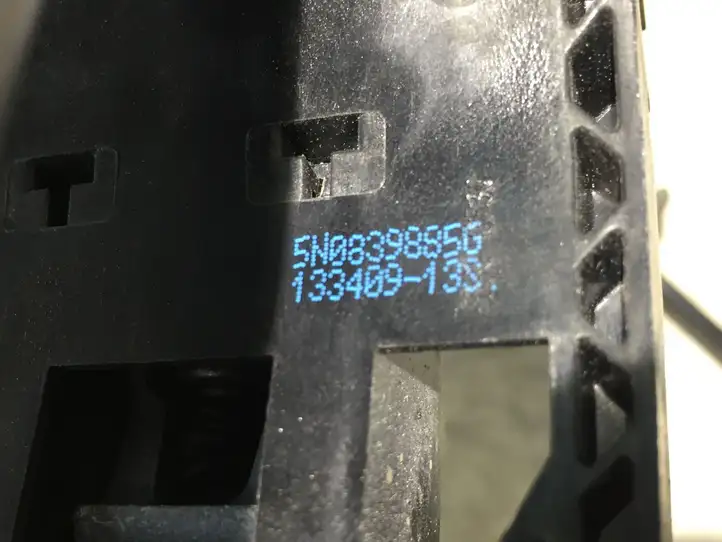 Volkswagen Polo V 6R (2009 - 2015) 5K4839015 Замок задней двери — фото 5