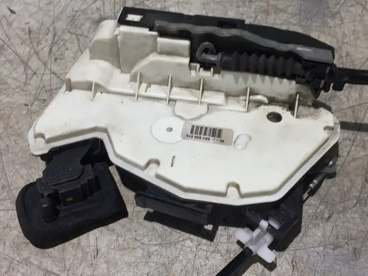 Volkswagen Polo V 6R (2009 - 2015) 5K4839015 Замок задней двери — фото 7