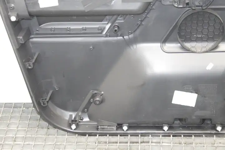 Land Rover Freelander 2 - LR2 (2006 - 2010) Обшивка передней двери — фото 2