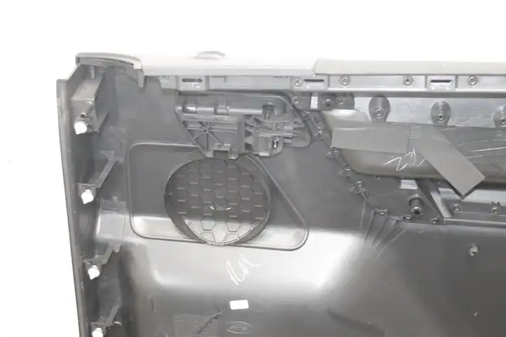 Land Rover Freelander 2 - LR2 (2006 - 2010) Обшивка передней двери — фото 10