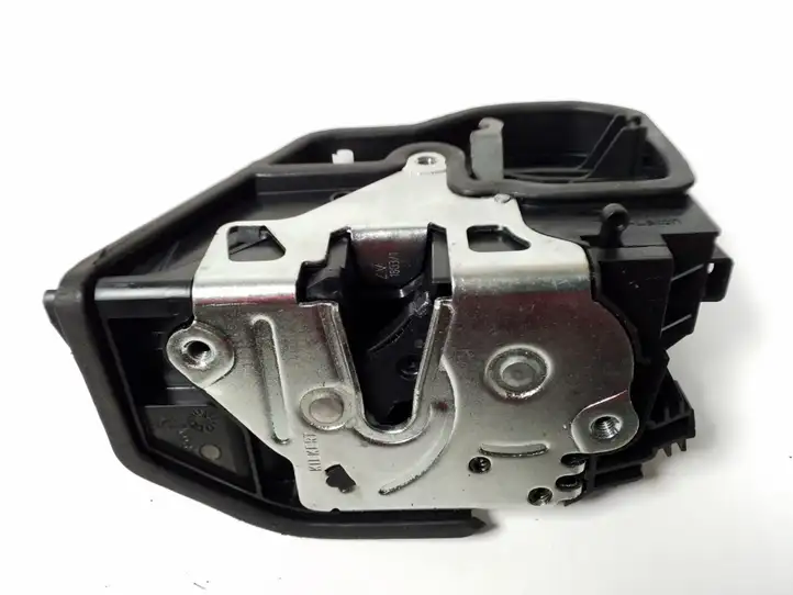 BMW 3 F30 F35 F31 (2012 - 2018) 7229459 Замок задней двери — фото 3